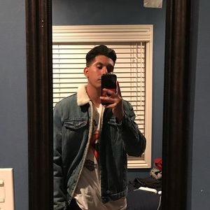 Meet your Posher, Tony